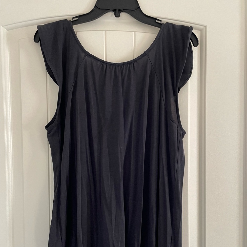 L Dark Gray Flowey Loft Tank